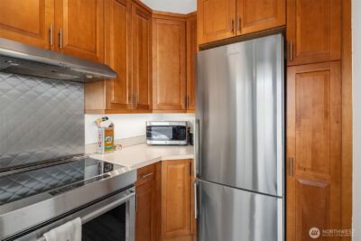 1101 17th Avenue #303, Seattle, WA 98122 - Photo 16