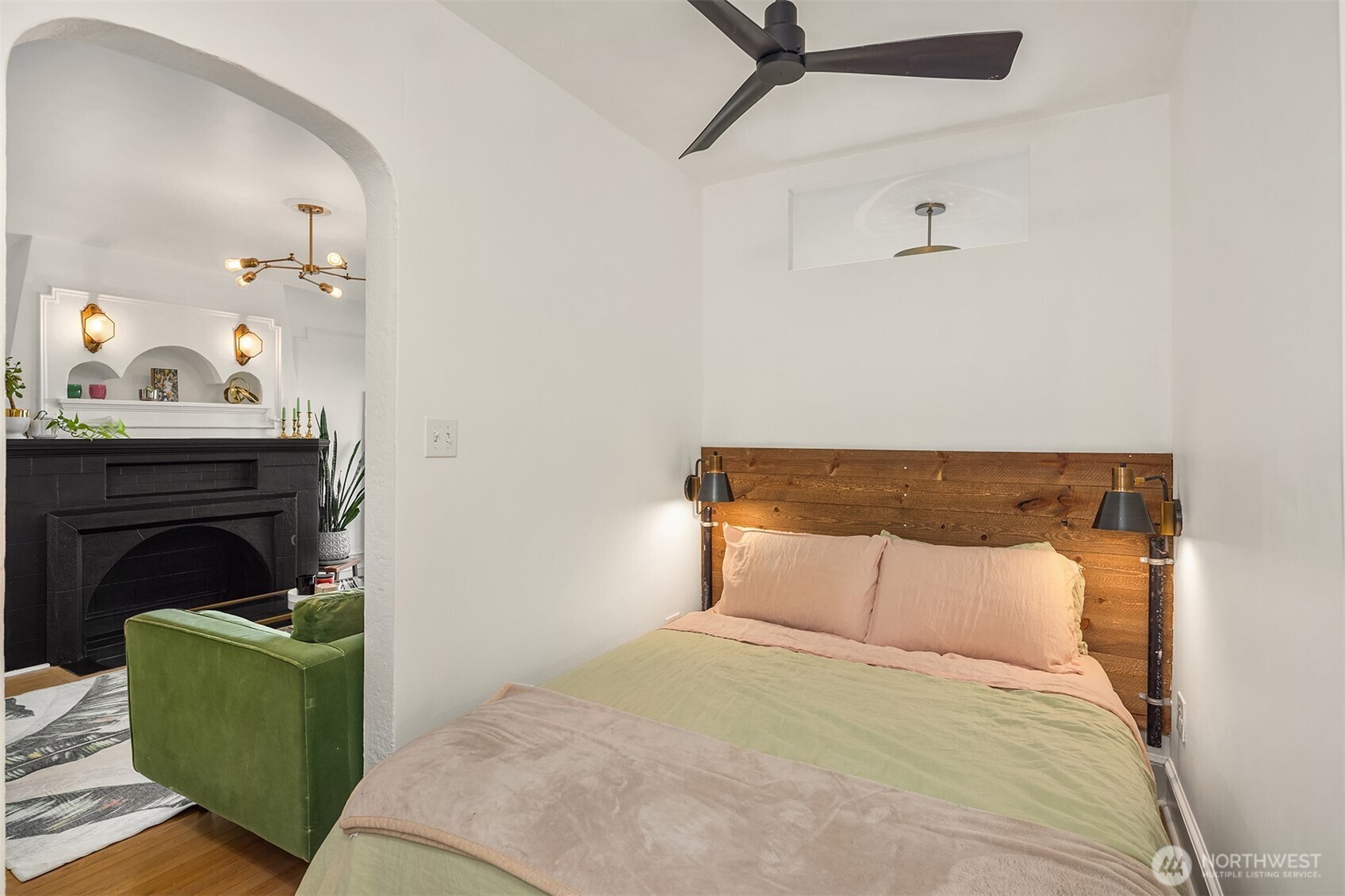 1101 17th Avenue #303, Seattle, WA 98122