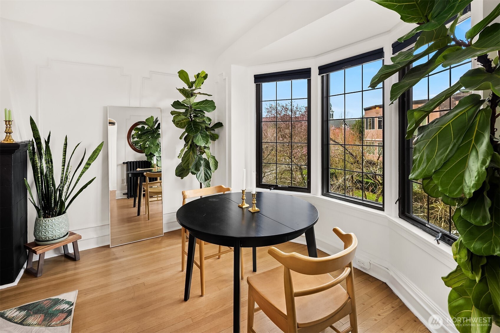 1101 17th Avenue #303, Seattle, WA 98122