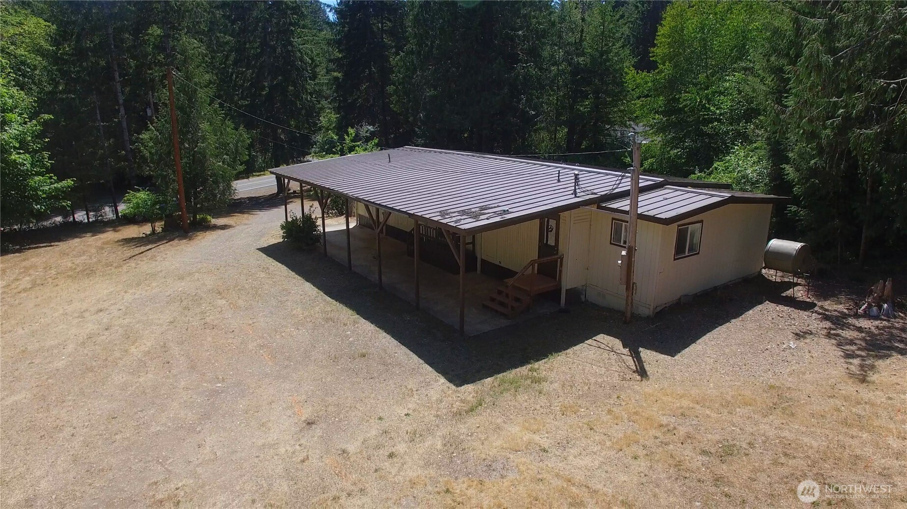 650 N Lake Cushman Road , Hoodsport, WA 98548
