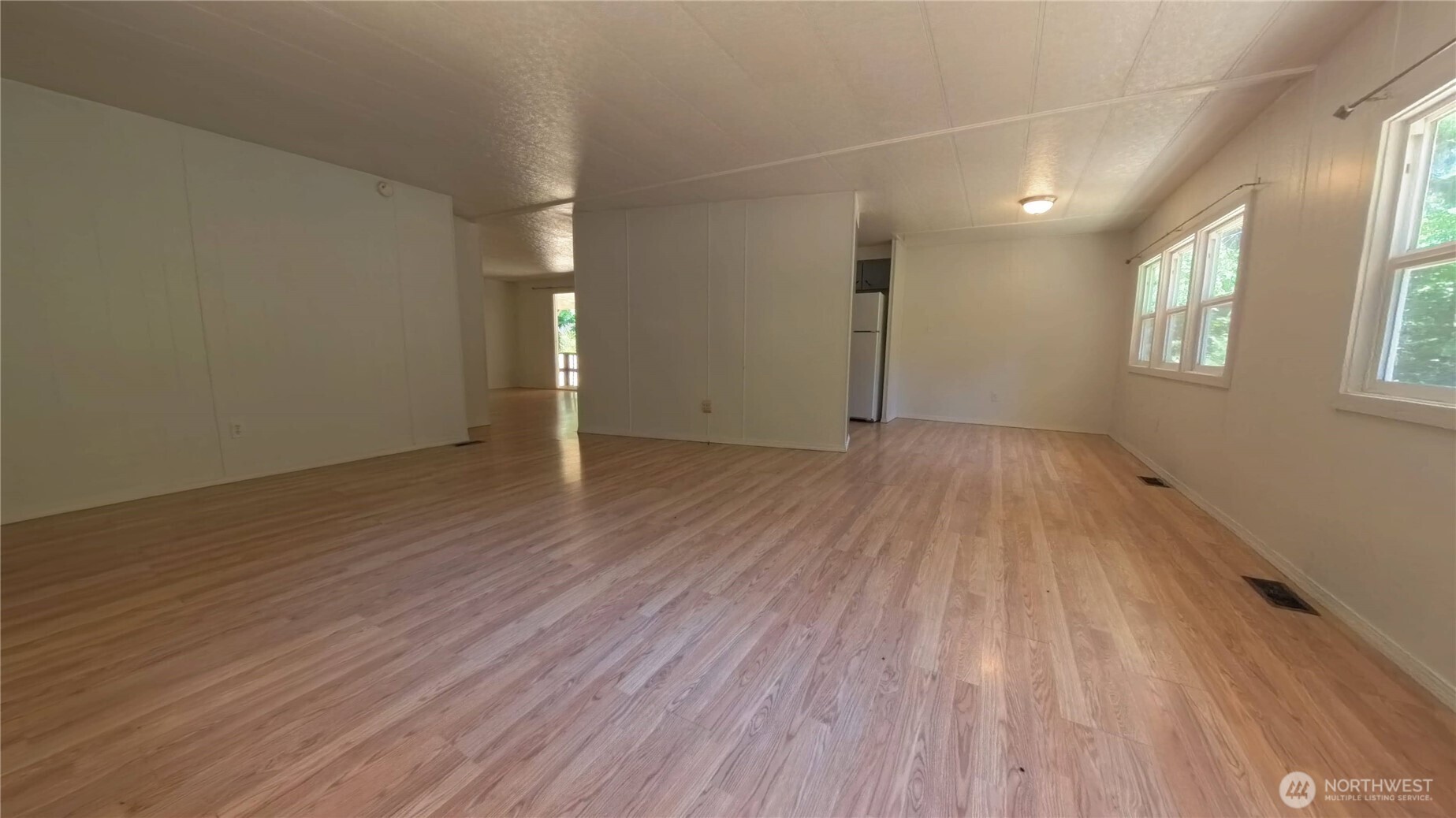 650 N Lake Cushman Road , Hoodsport, WA 98548