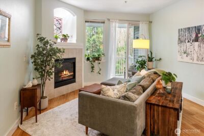 12712 Admiralty Way #E203, Everett, WA 98204 - Photo 2