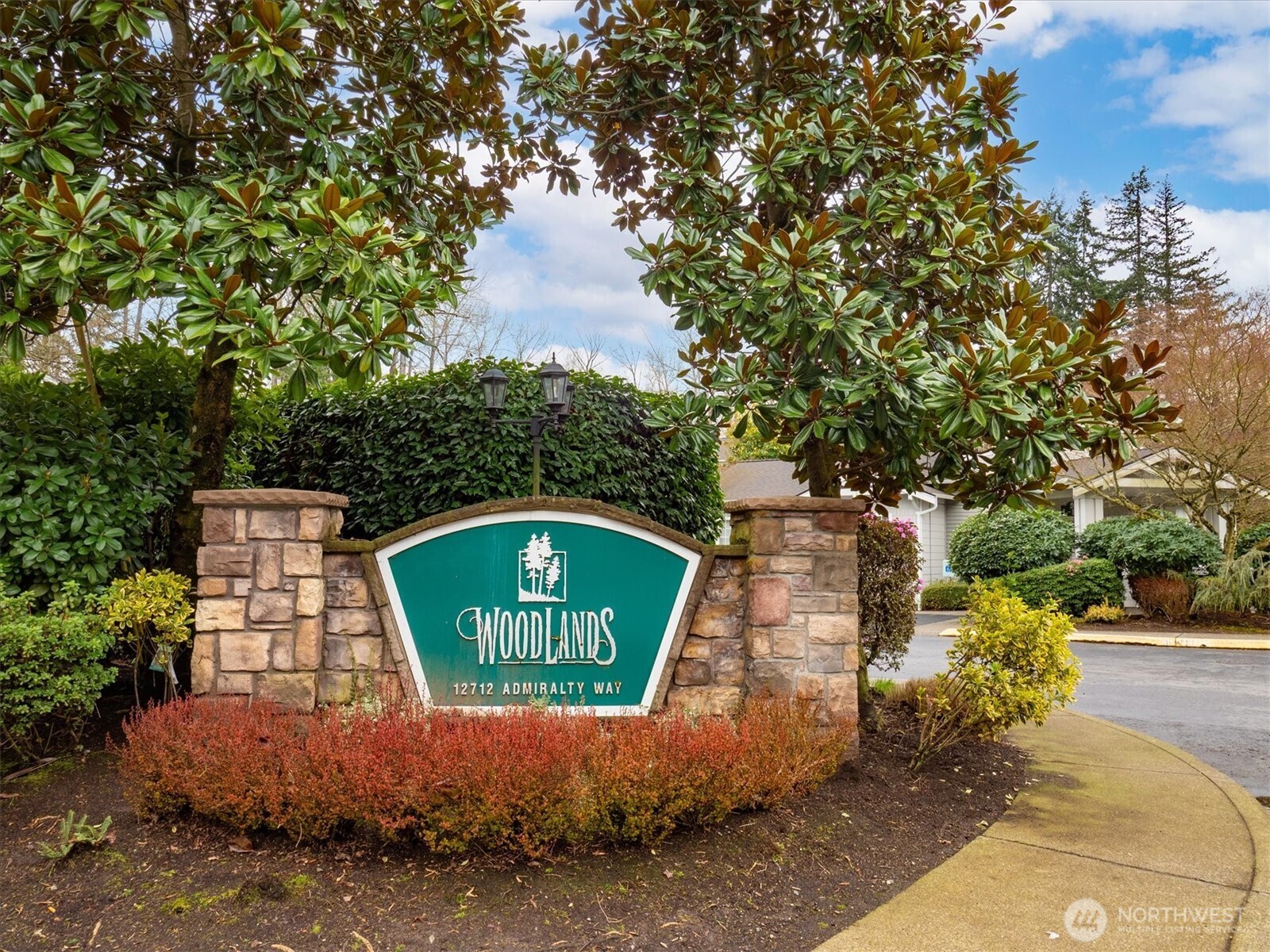 12712 Admiralty Way #E203, Everett, WA 98204