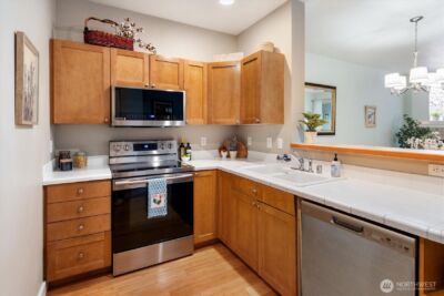 12712 Admiralty Way #E203, Everett, WA 98204 - Photo 8