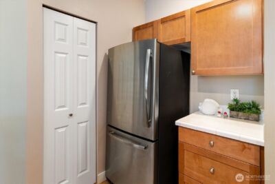 12712 Admiralty Way #E203, Everett, WA 98204 - Photo 9