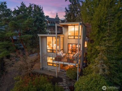 8718 43rd Place SW, Seattle, WA 98136 - Photo 2