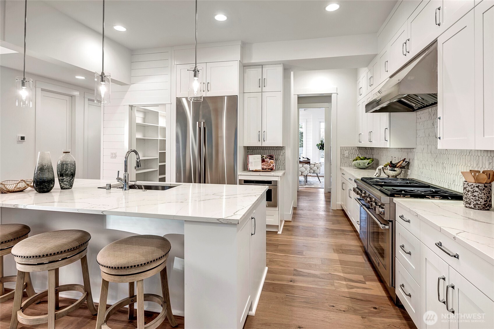 15033 SE 44th Street , Bellevue, WA 98006