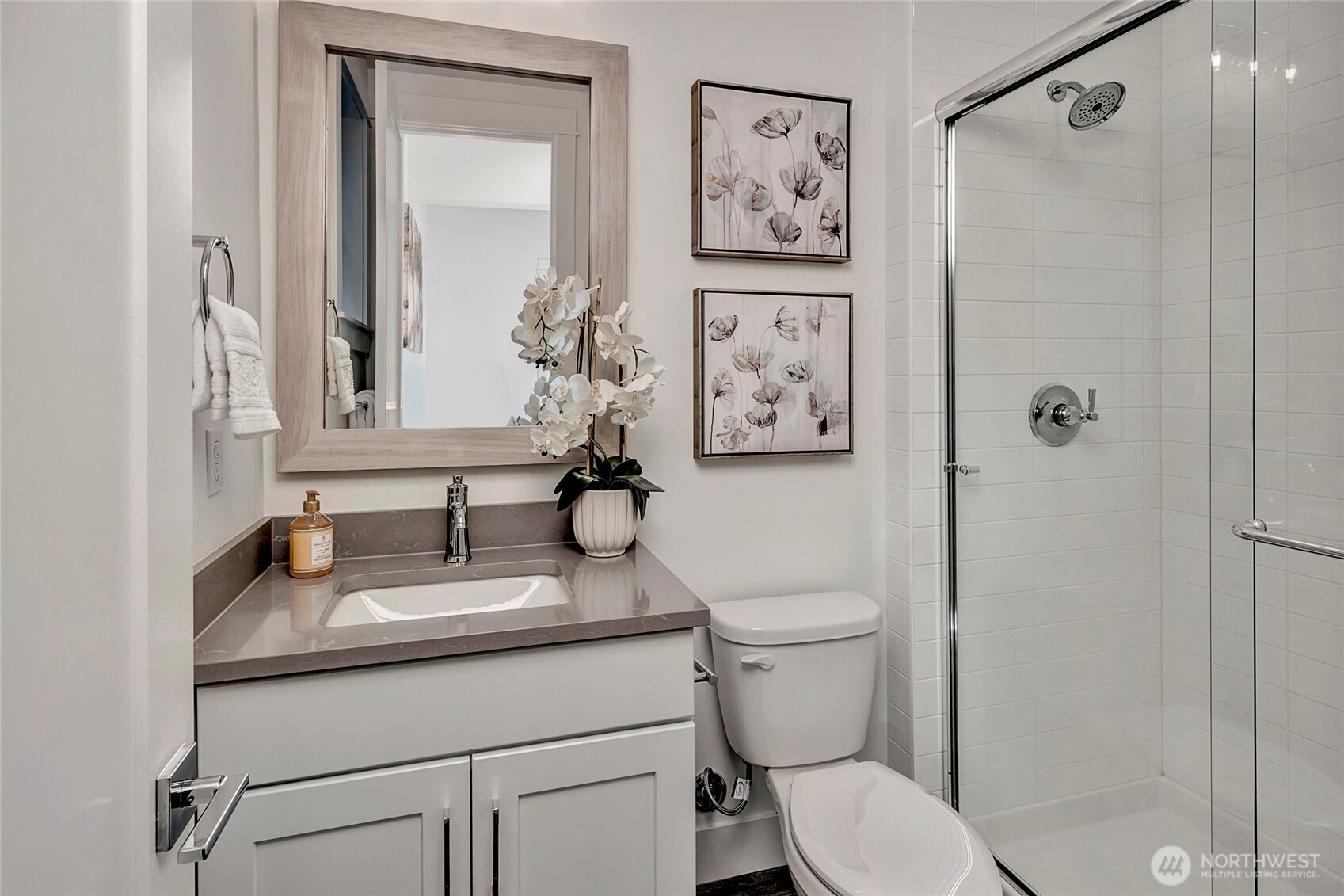 15033 SE 44th Street , Bellevue, WA 98006