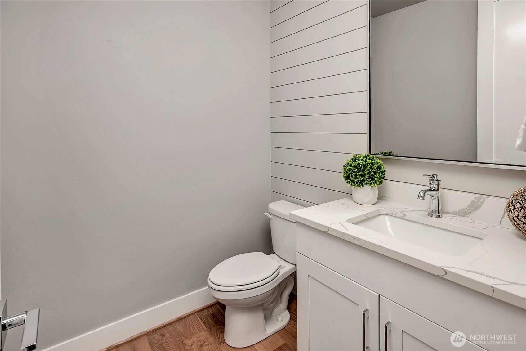 15033 SE 44th Street , Bellevue, WA 98006