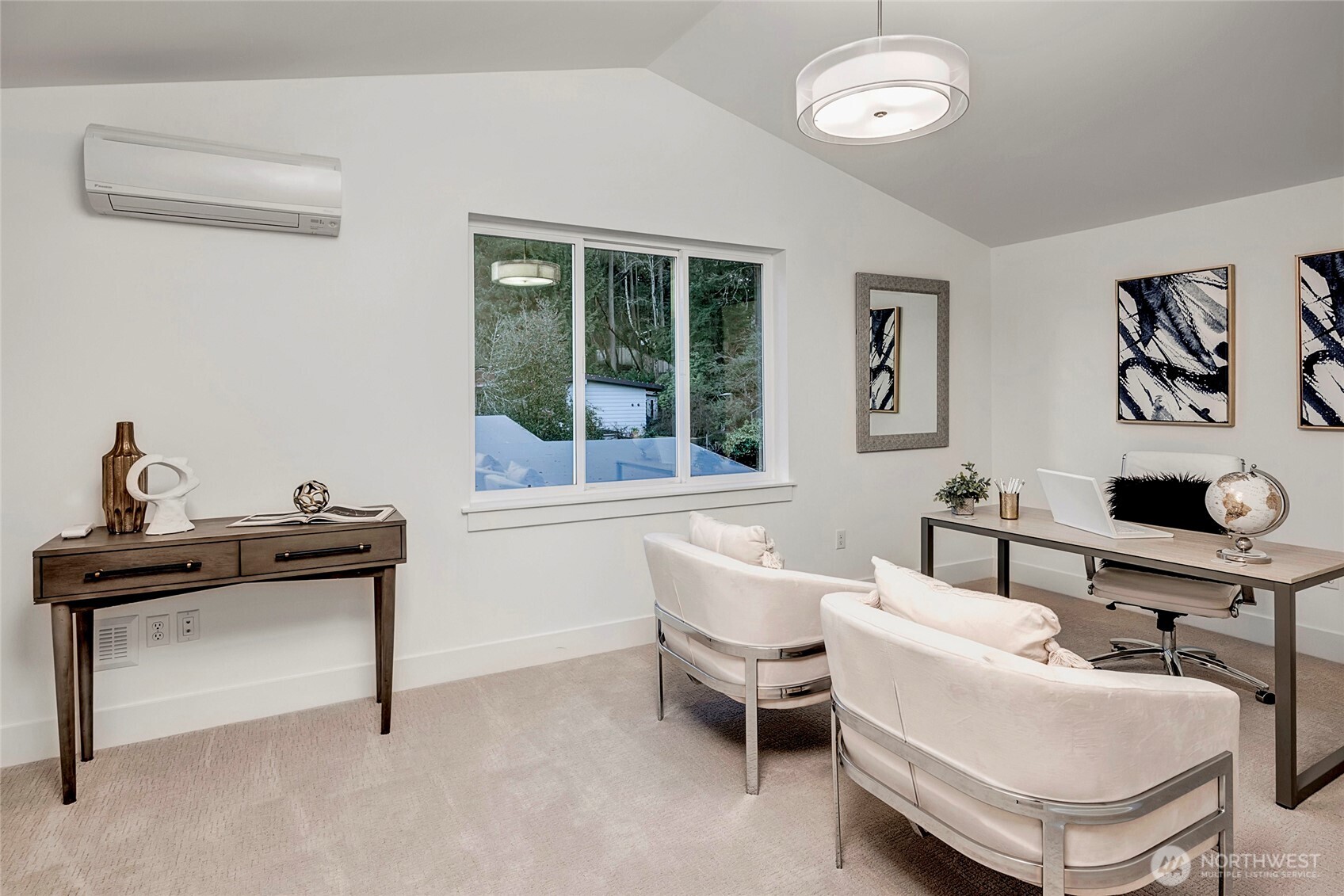 15033 SE 44th Street , Bellevue, WA 98006