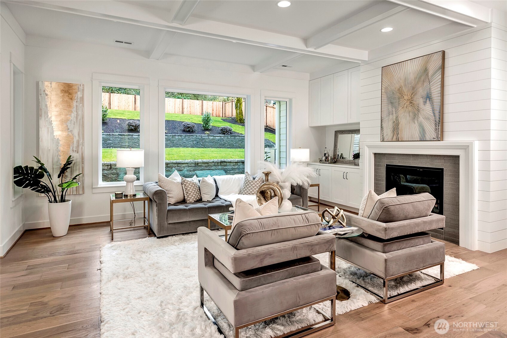 15033 SE 44th Street , Bellevue, WA 98006