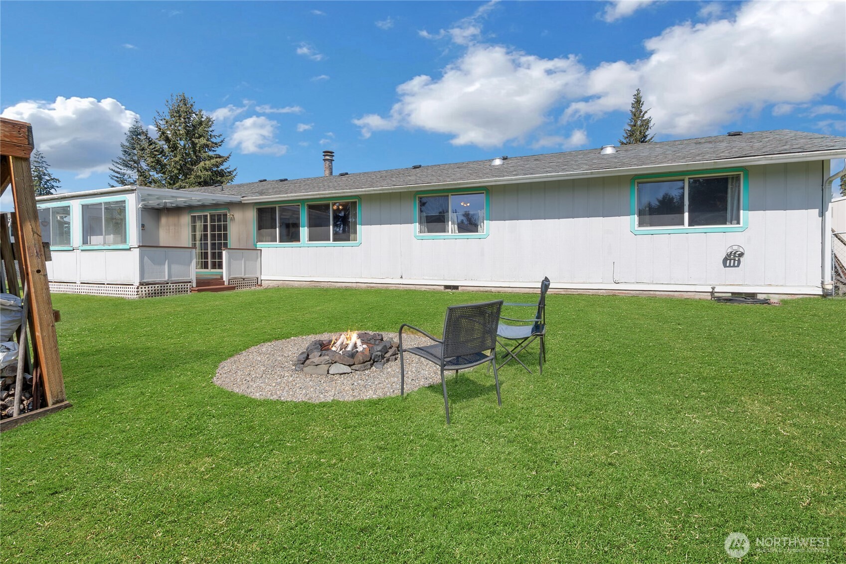 922 140th St E, Tacoma, WA 98445