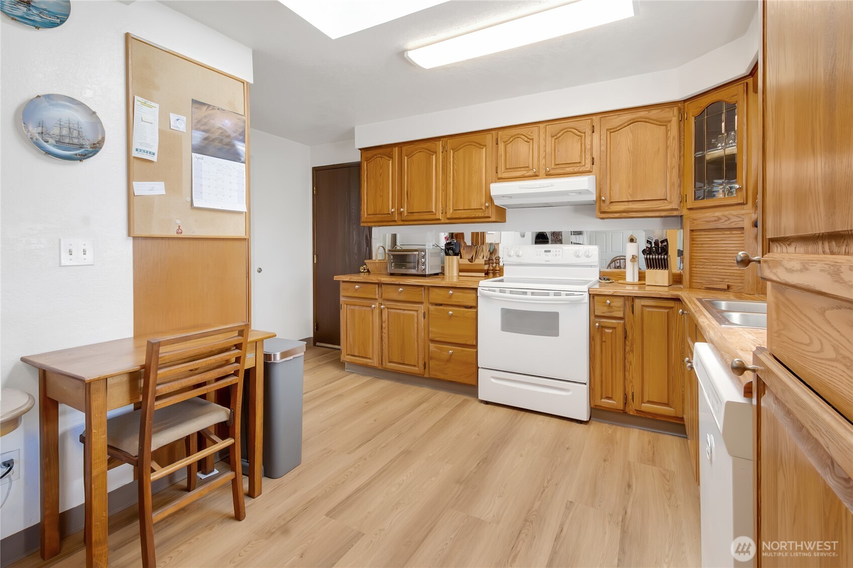 922 140th St E, Tacoma, WA 98445