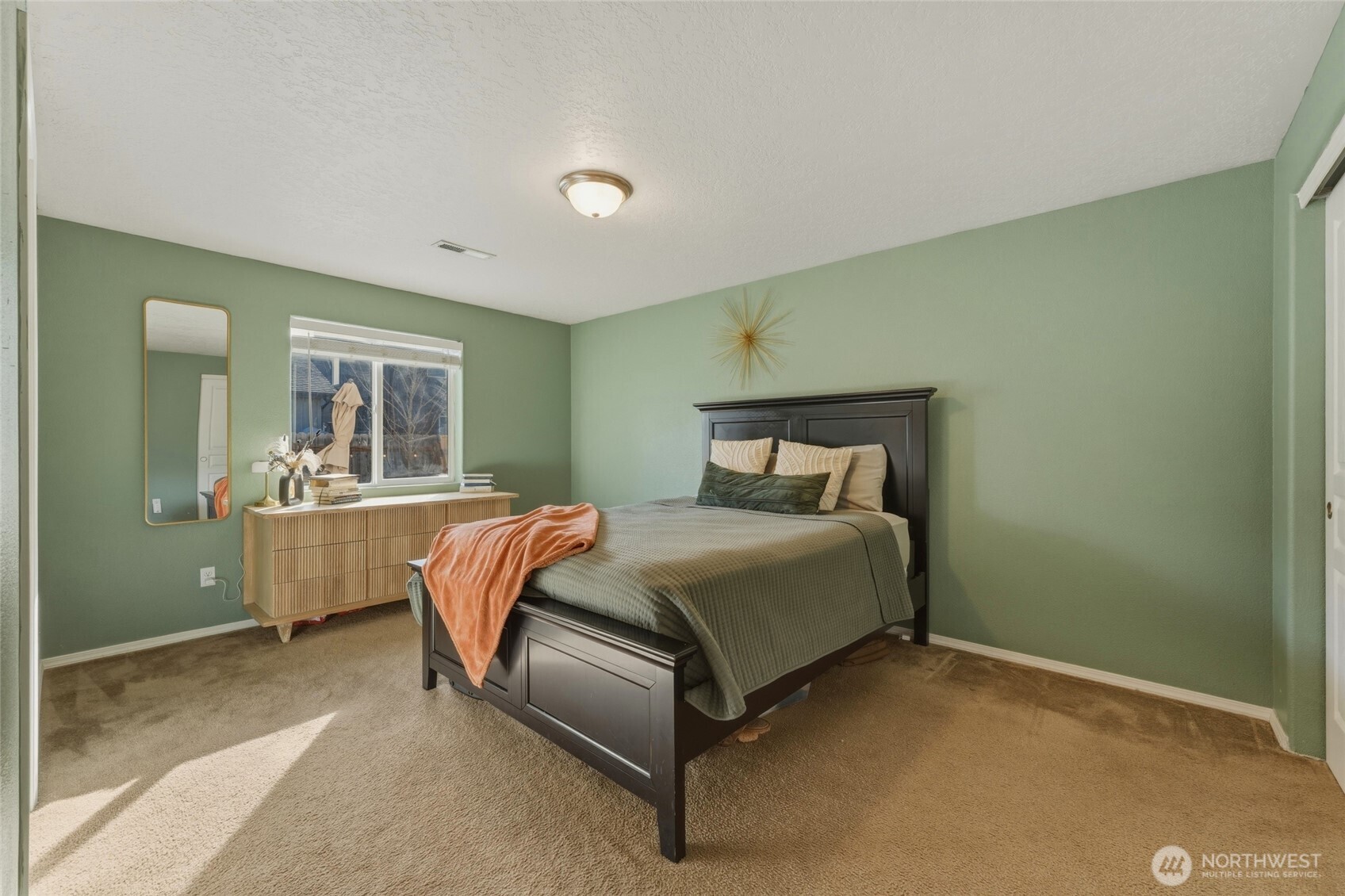 1203 SW Carver Street , College Place, WA 99324