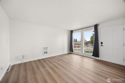 2022 E 36th Street , Tacoma, WA 98404 - Photo 7