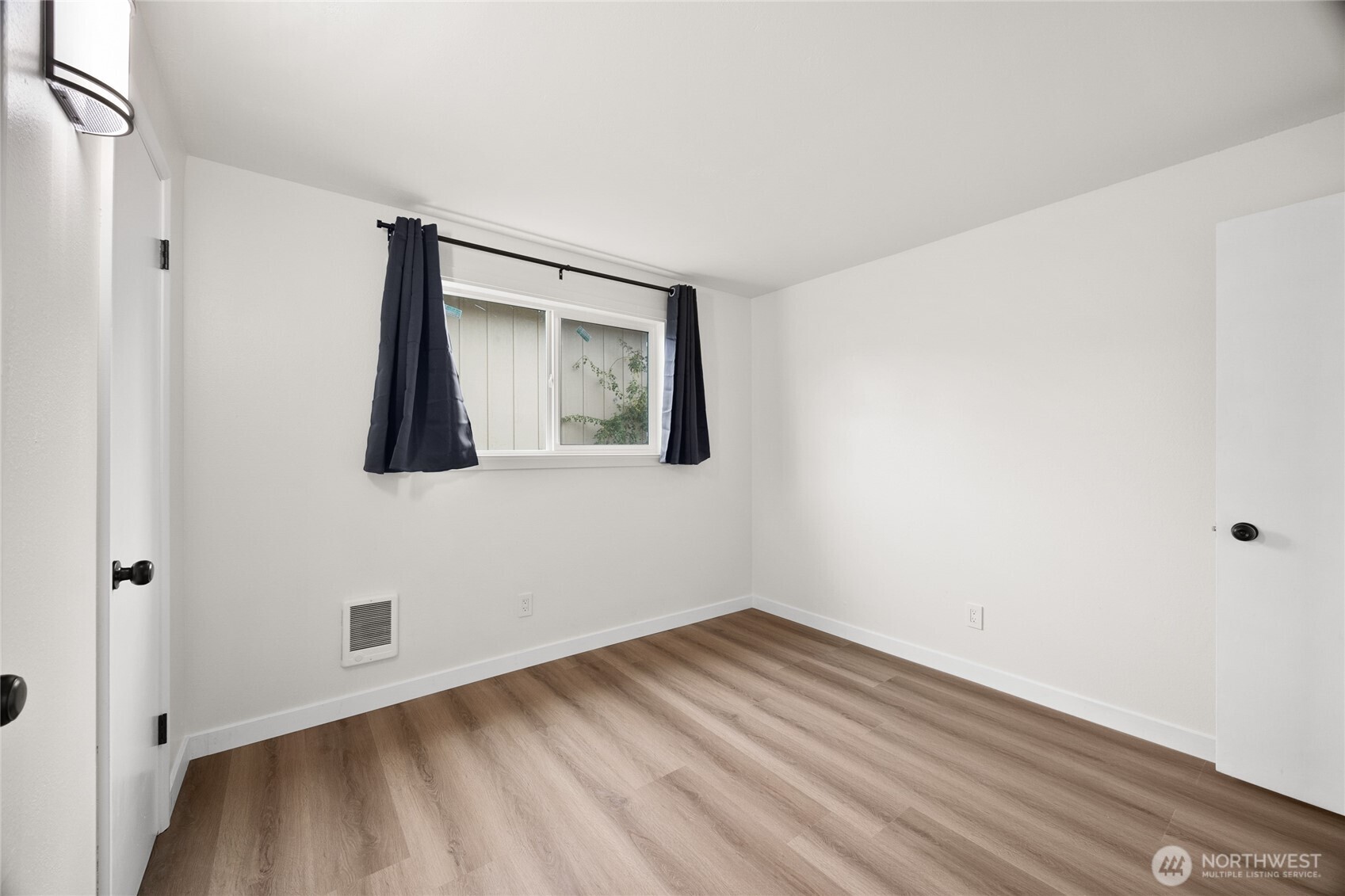 2022 E 36th Street , Tacoma, WA 98404