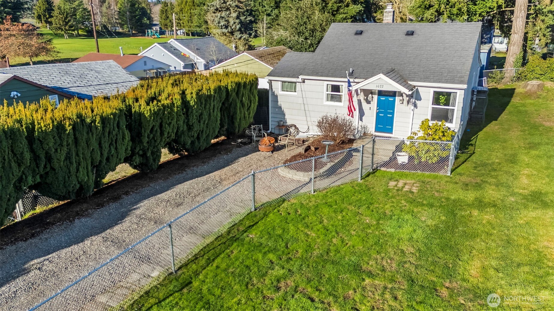 1022 Sheridan Road , Bremerton, WA 98310