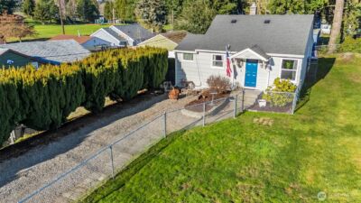 1022 Sheridan Road , Bremerton, WA 98310