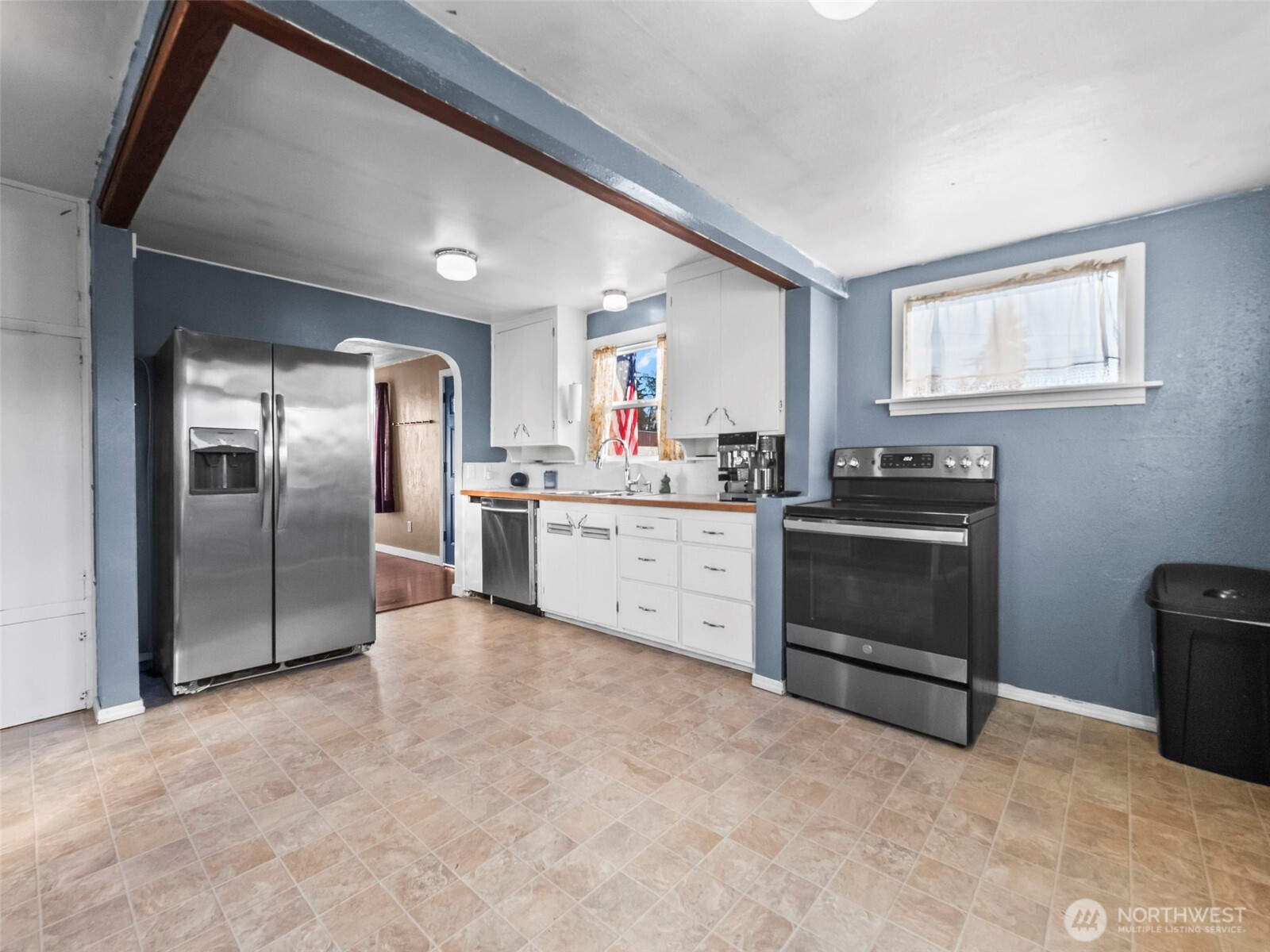 1022 Sheridan Road , Bremerton, WA 98310