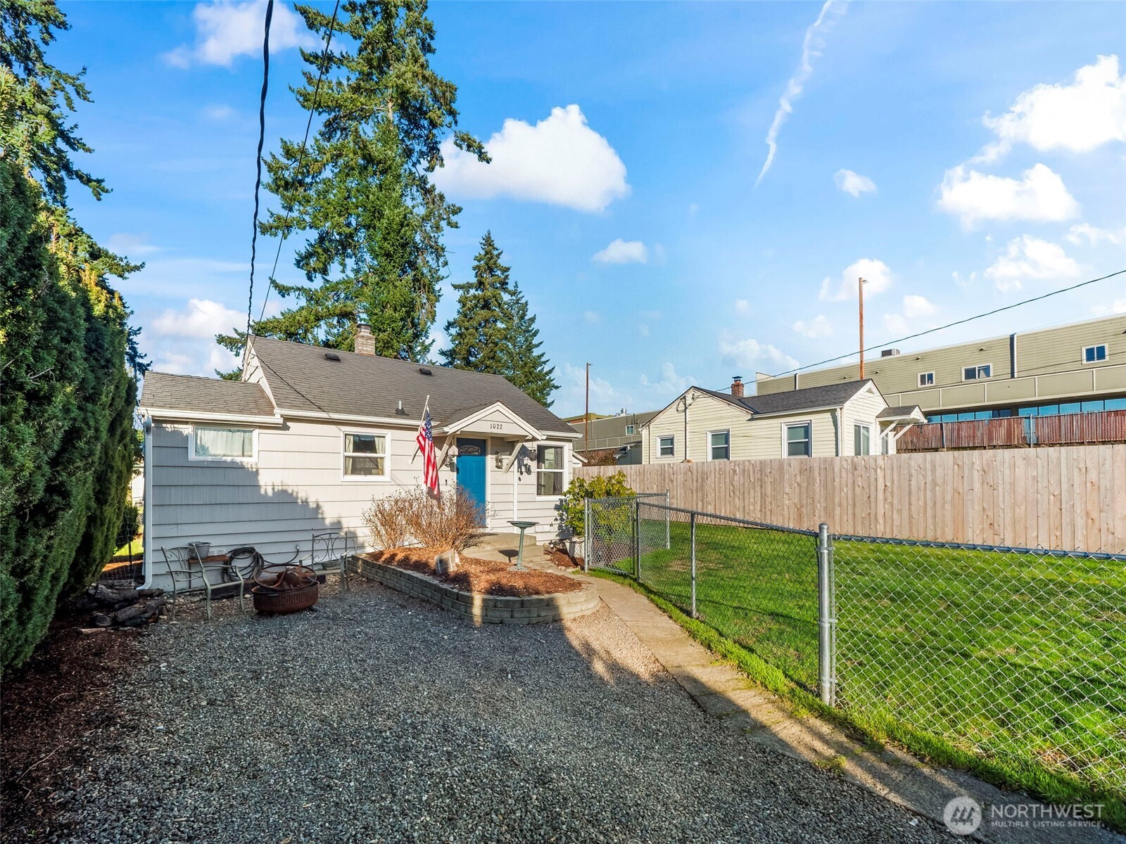 1022 Sheridan Road , Bremerton, WA 98310