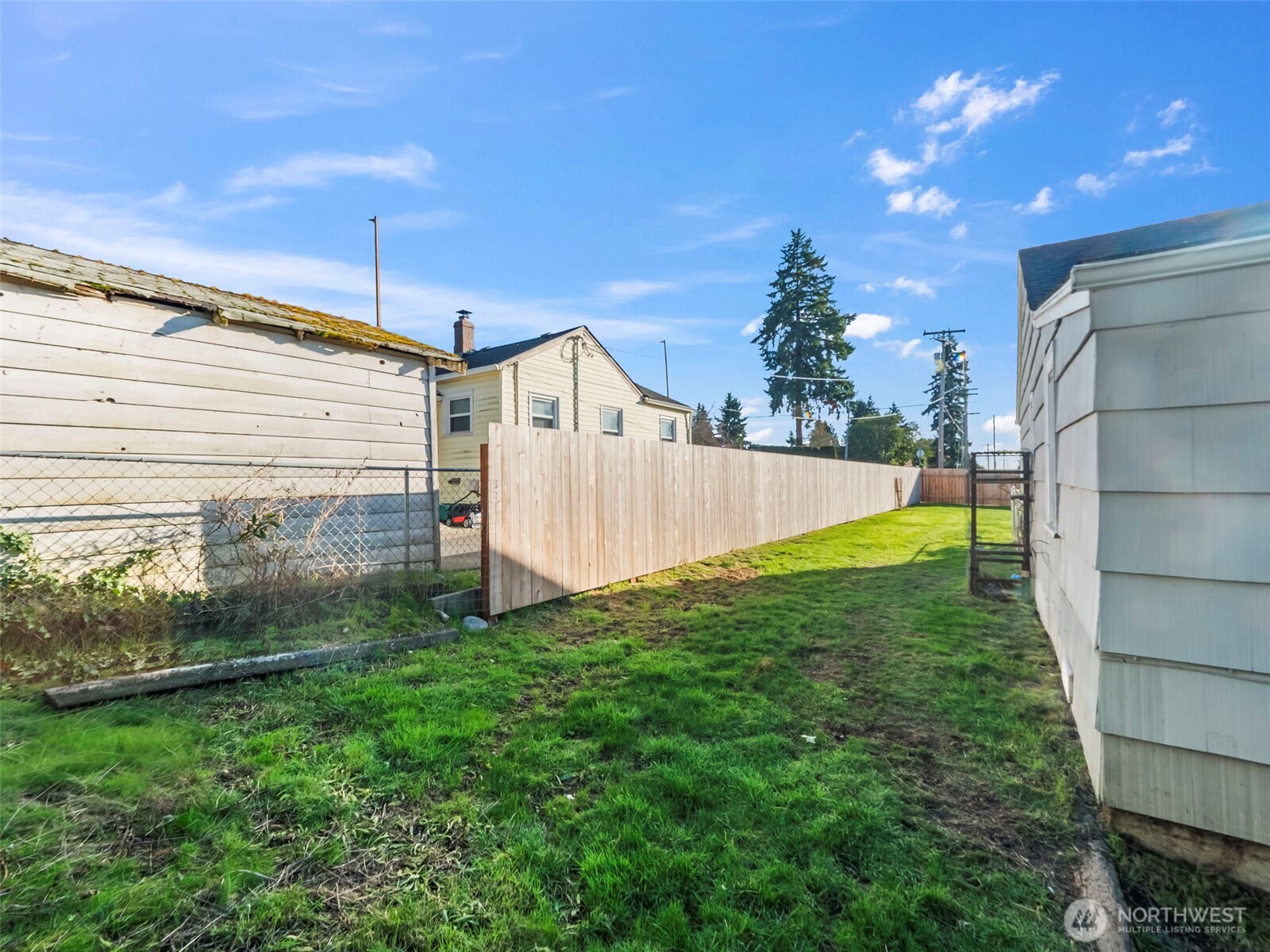 1022 Sheridan Road , Bremerton, WA 98310