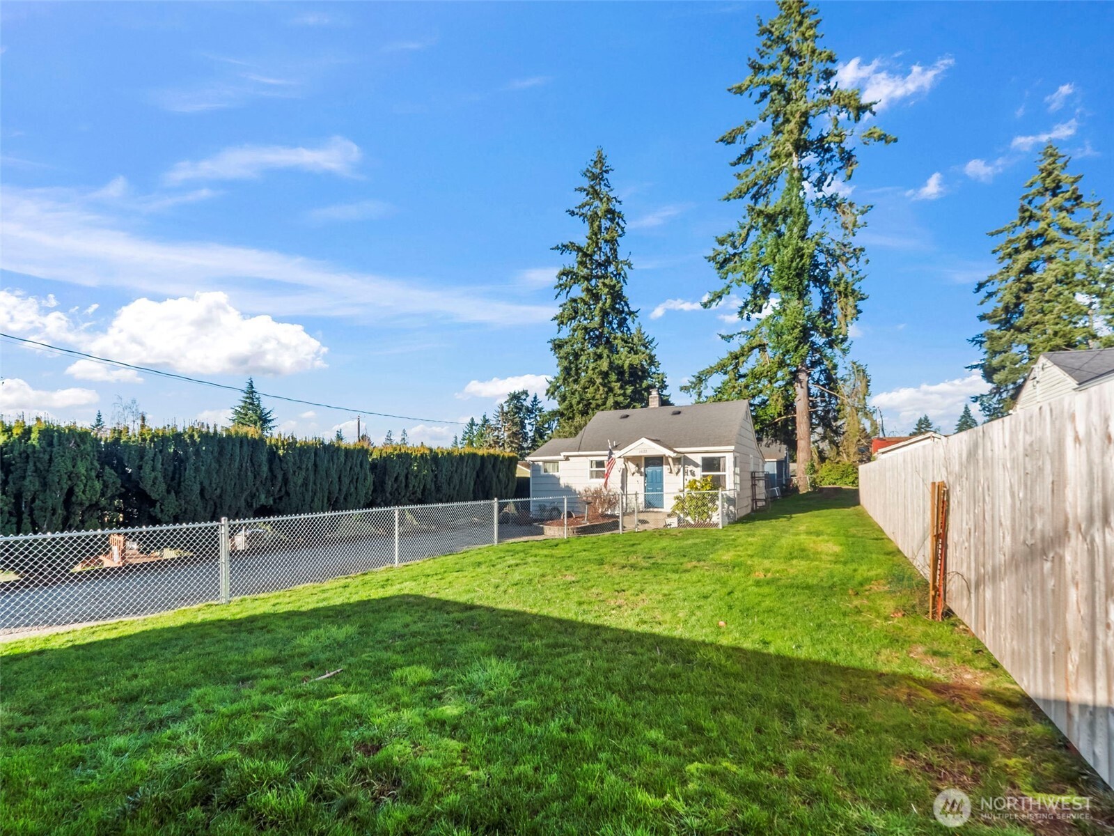 1022 Sheridan Road , Bremerton, WA 98310