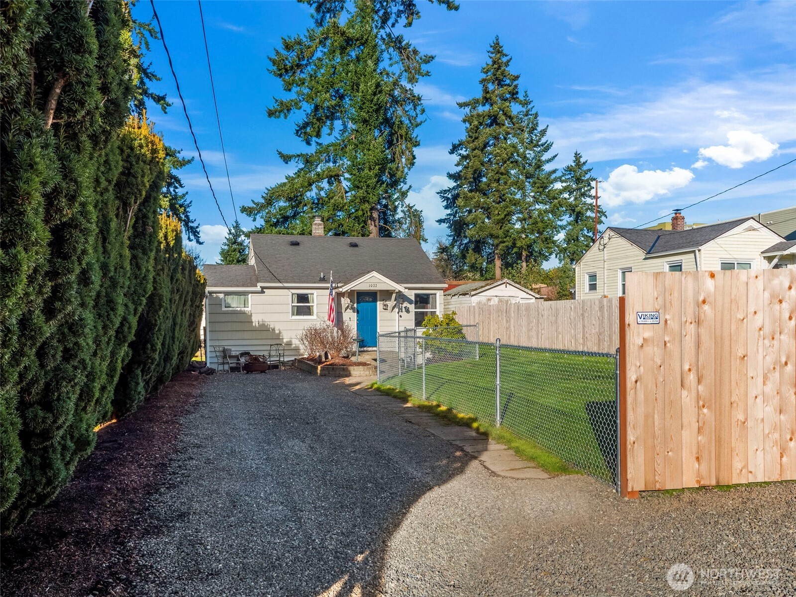 1022 Sheridan Road , Bremerton, WA 98310