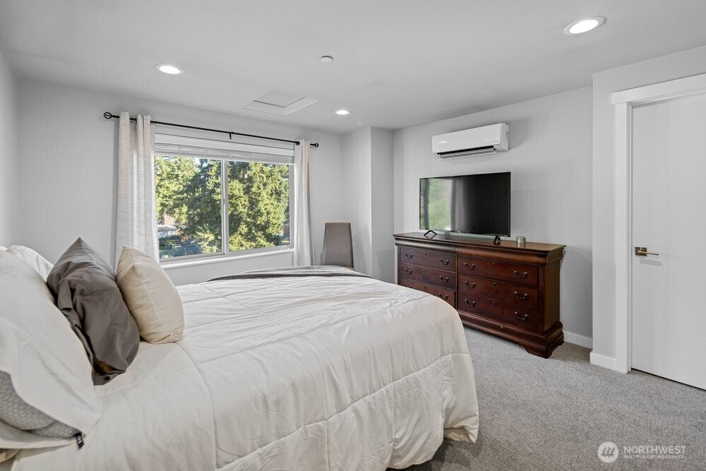 7628 222nd Street SW #A4, Edmonds, WA 98026