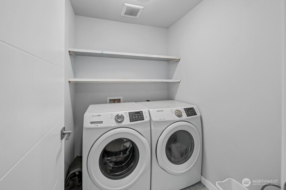 7628 222nd Street SW #A4, Edmonds, WA 98026