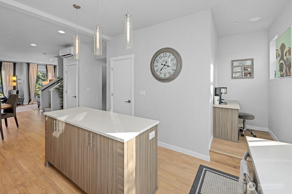 7628 222nd Street SW #A4, Edmonds, WA 98026