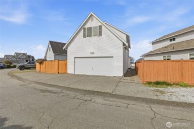 17607 111th Street Ct E, Bonney Lake, WA 98391 - Photo 31