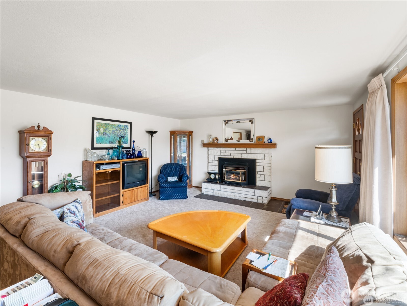 1205 S Walnut Street , Burlington, WA 98233