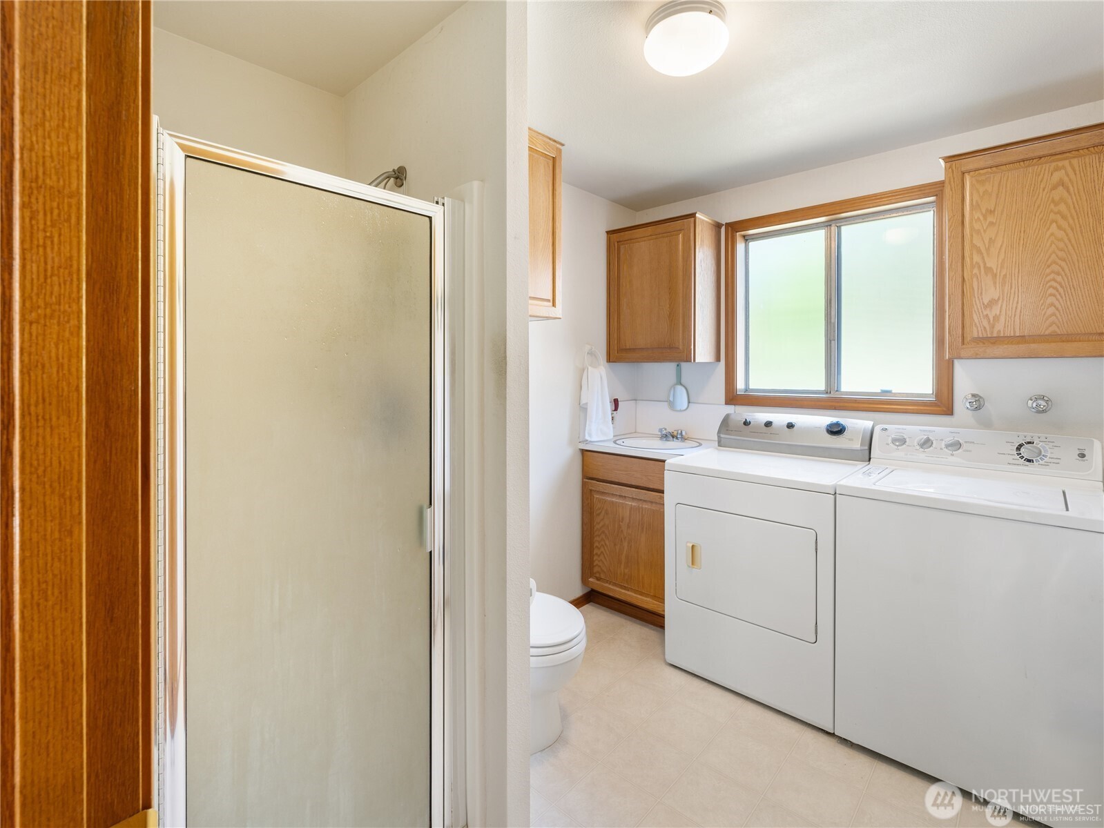 1205 S Walnut Street , Burlington, WA 98233