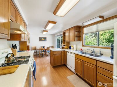 1205 S Walnut Street , Burlington, WA 98233 - Photo 33