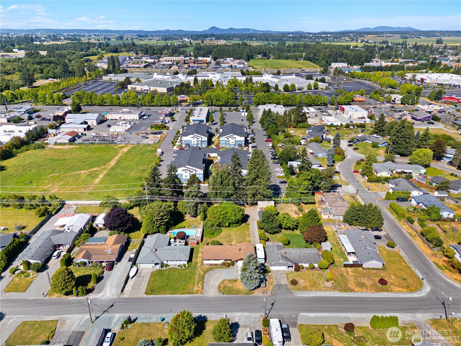 1205 S Walnut Street , Burlington, WA 98233