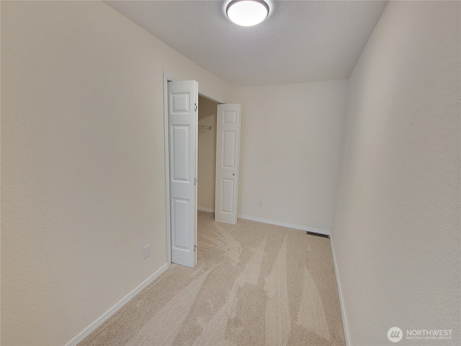 3226 75th Avenue SE, Olympia, WA 98502