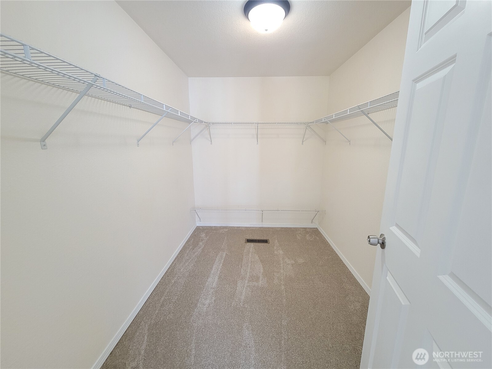 3226 75th Avenue SE, Olympia, WA 98502