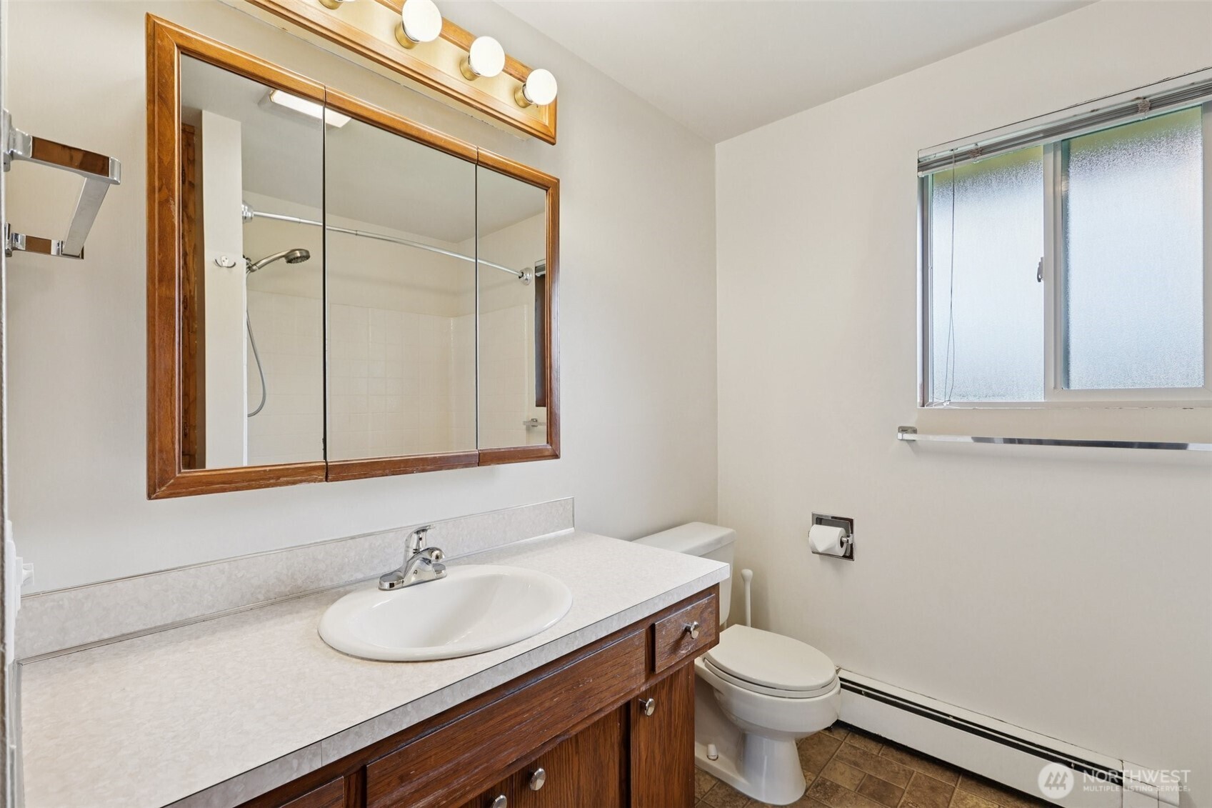 430 SE Andrews Street , Issaquah, WA 98027