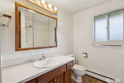 430 SE Andrews Street , Issaquah, WA 98027 - Photo 11