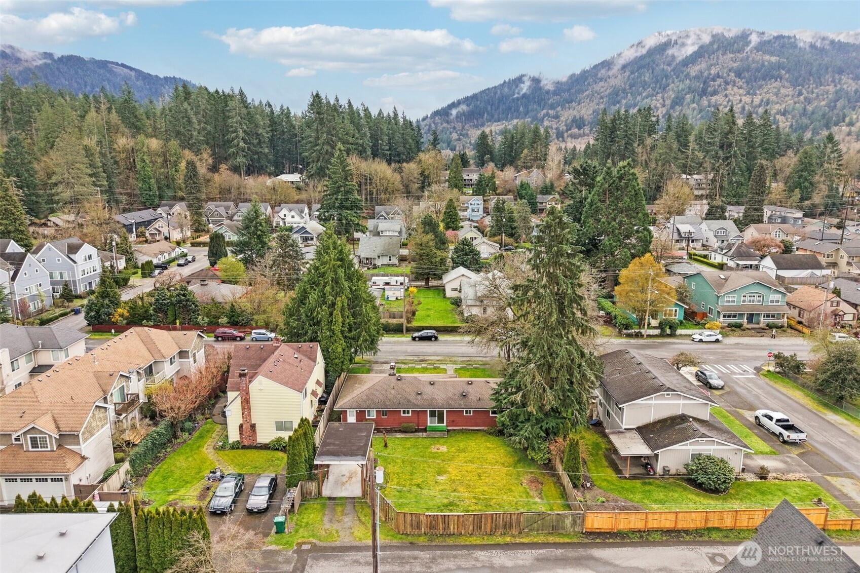 430 SE Andrews Street , Issaquah, WA 98027