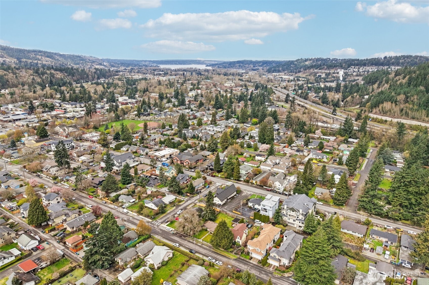 430 SE Andrews Street , Issaquah, WA 98027