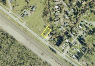 615 Croft Avenue W, Gold Bar, WA 98251 - Photo 2