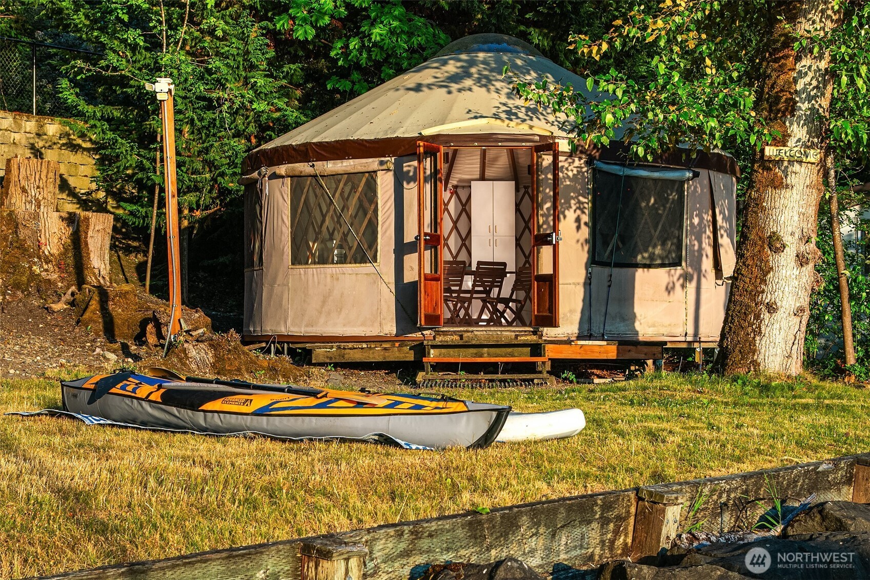 23 YURT E Lake Sammamish Parkway NE, Sammamish, WA 98074