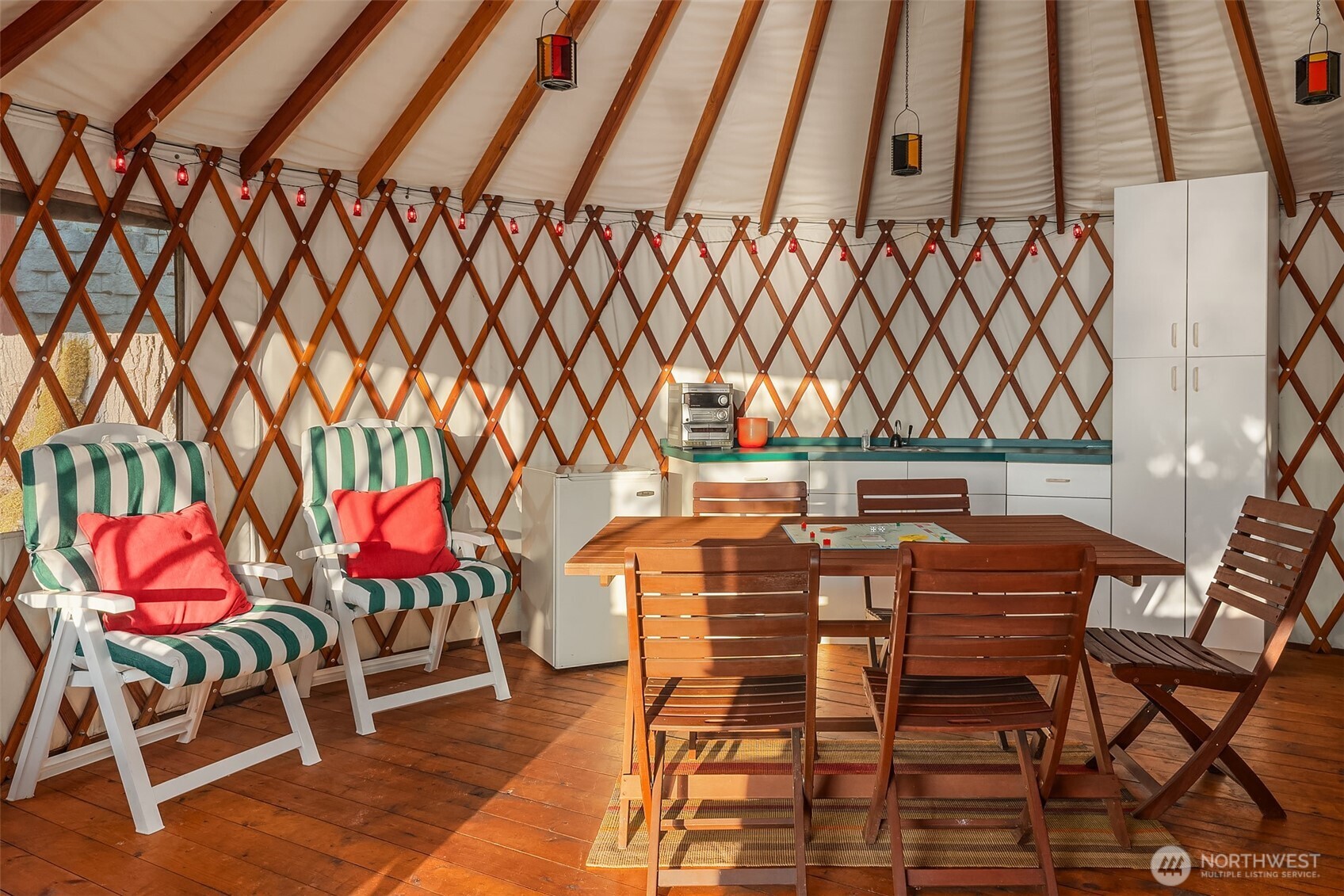 23 YURT E Lake Sammamish Parkway NE, Sammamish, WA 98074