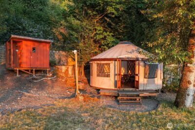 23 YURT E Lake Sammamish Parkway NE, Sammamish, WA 98074 - Photo 10