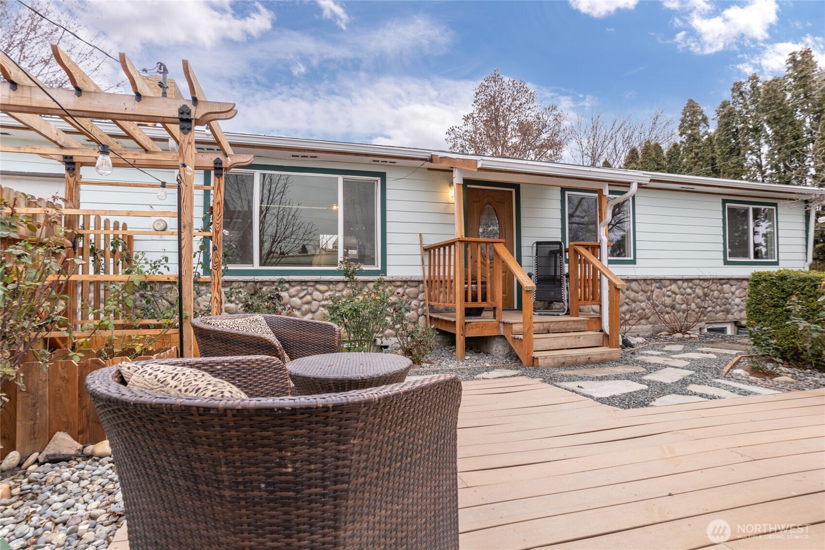 785 N Jerome Lane , East Wenatchee, WA 98802