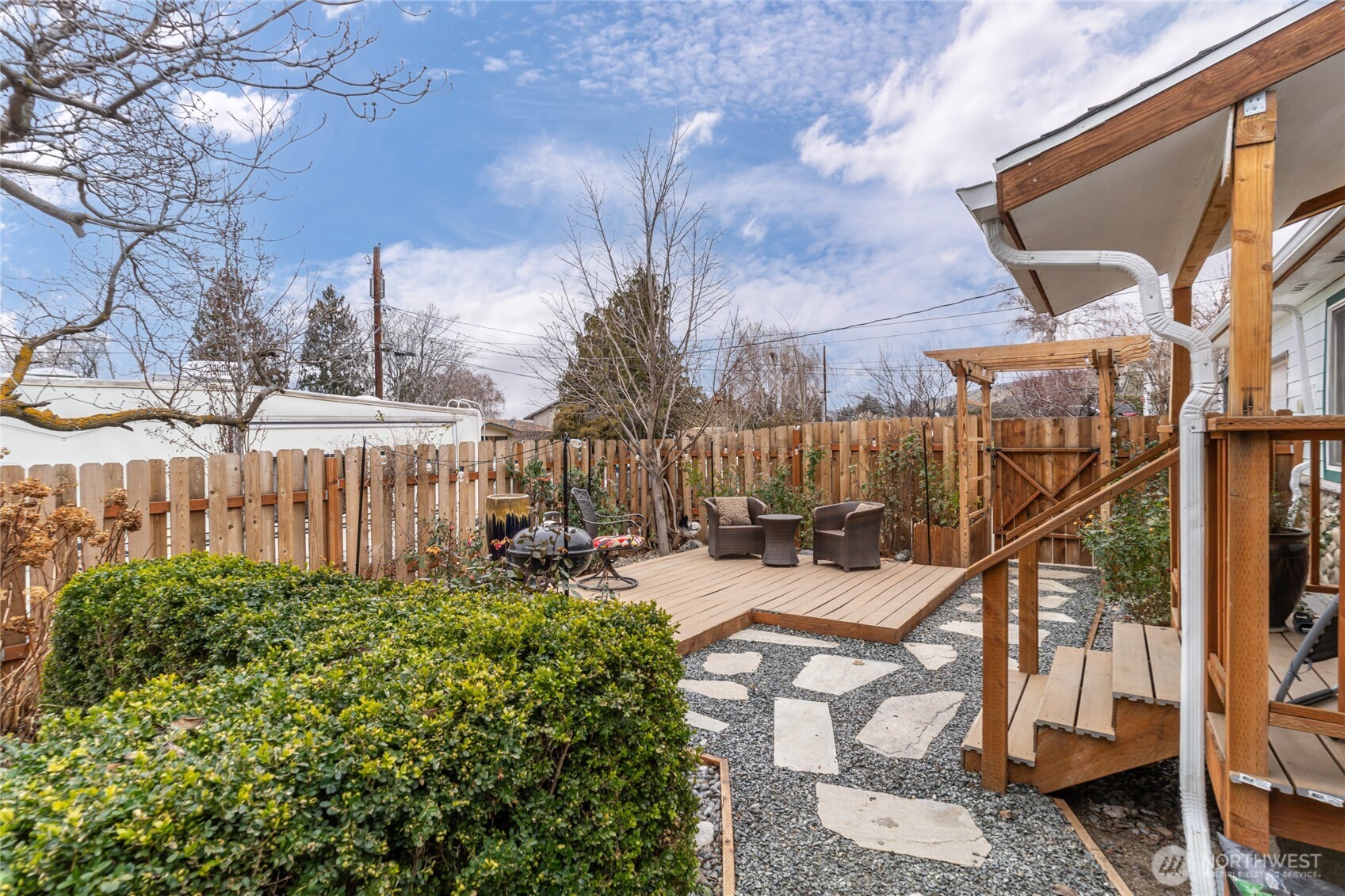 785 N Jerome Lane , East Wenatchee, WA 98802