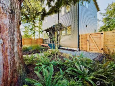 10421 41st Avenue SW #B, Seattle, WA 98146 - Photo 26