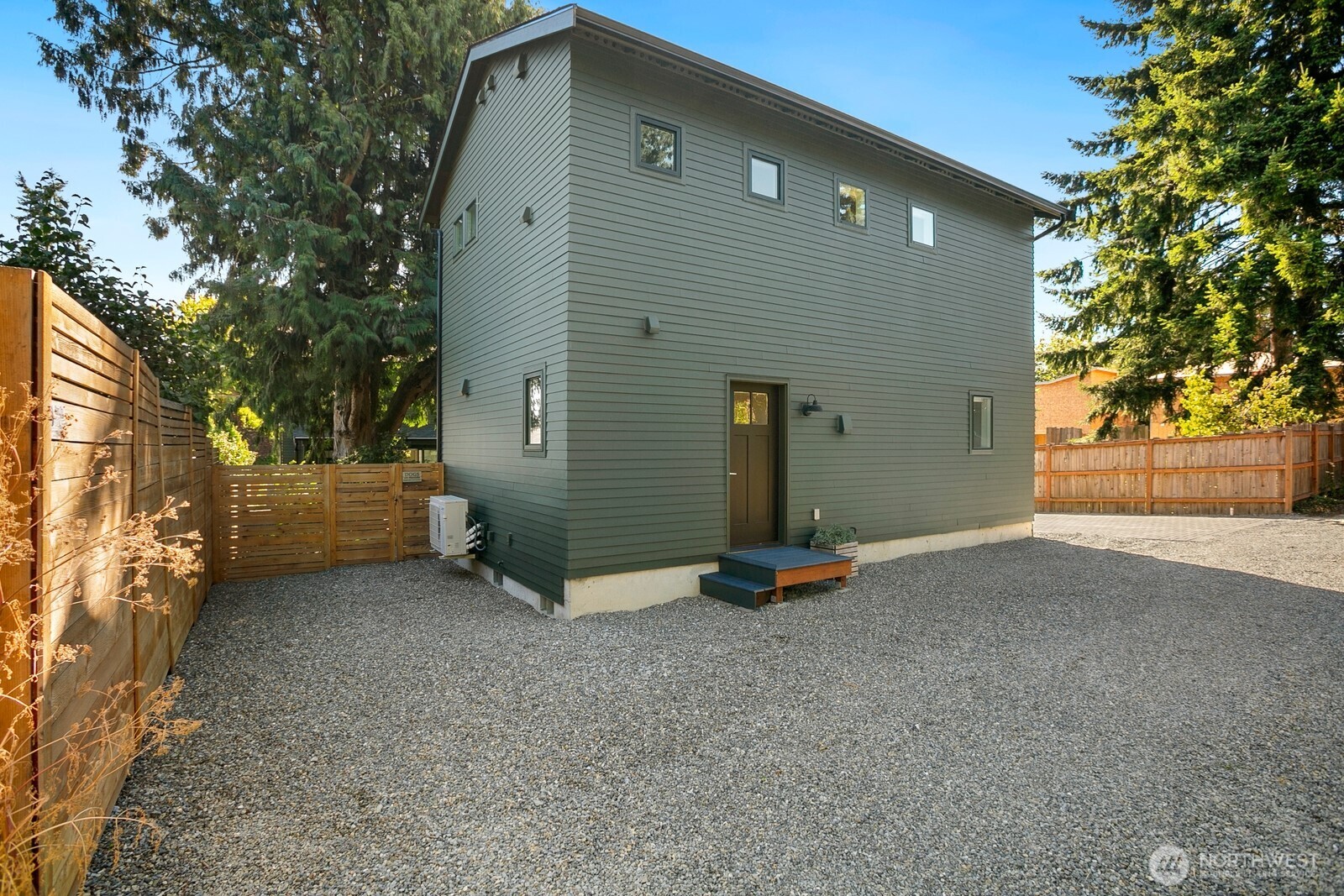 10421 41st Avenue SW #B, Seattle, WA 98146