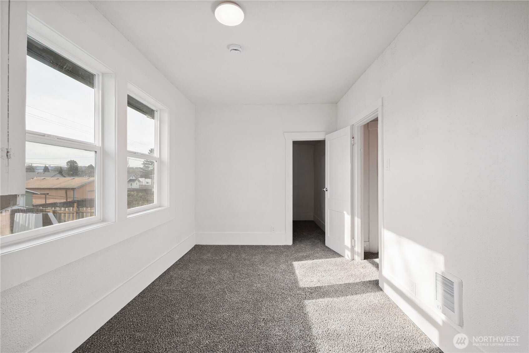 320 23rd Avenue , Longview, WA 98632